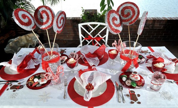 Réglage de la table de fête: comment organiser magnifiquement une table à la maison - photo