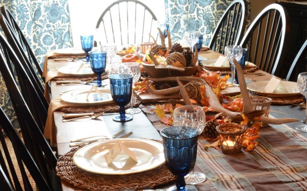 Réglage de la table de fête: comment organiser magnifiquement une table à la maison - photo