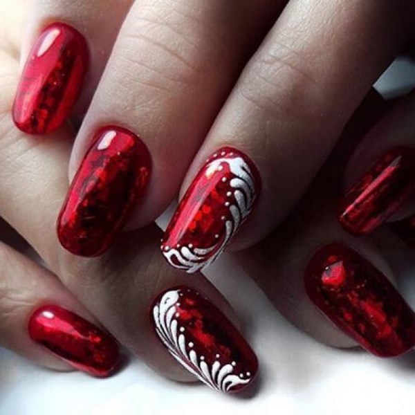 Manicure merah yang indah 2024-2025 - gambar, idea-idea manicure merah