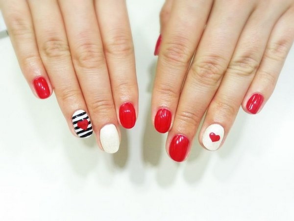 Manicure merah yang indah 2024-2025 - gambar, idea-idea manicure merah