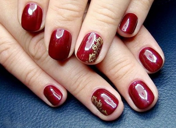 Manicure merah yang indah 2024-2025 - gambar, idea-idea manicure merah