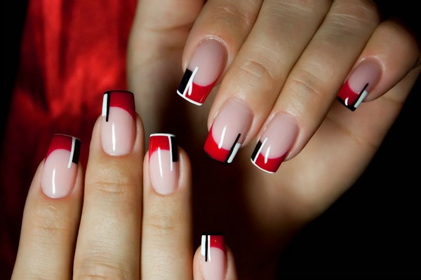 Manicure merah yang indah 2024-2025 - gambar, idea-idea manicure merah