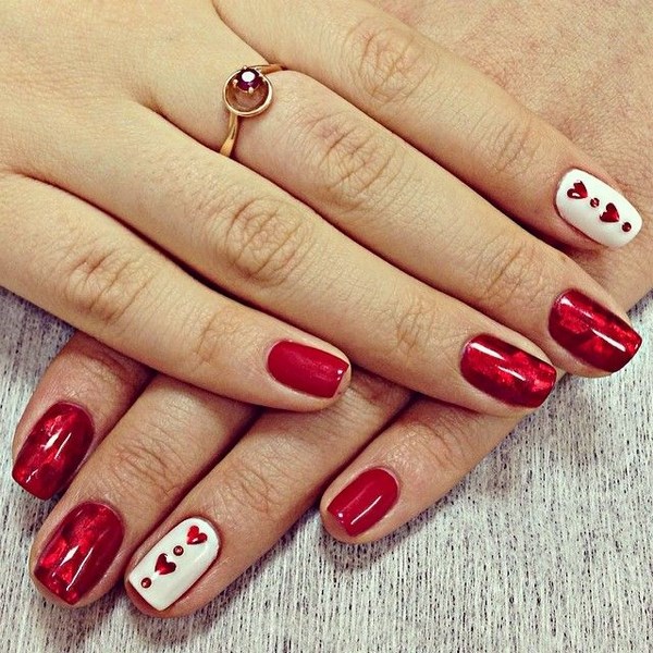 Manicure merah yang indah 2024-2025 - gambar, idea-idea manicure merah