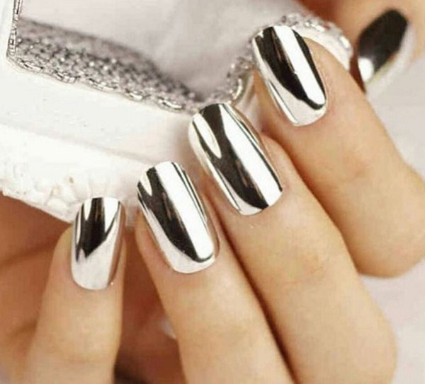 Manicure cermin yang menggembirakan 2024-2025: gambar, idea manicure cermin