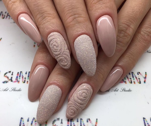 Piękny nagi manicure: zdjęcia, wiadomości, pomysły nagiego manicure