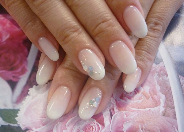 Piękny nagi manicure: zdjęcia, wiadomości, pomysły nagiego manicure