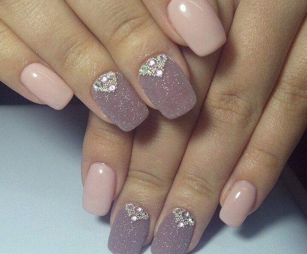 Piękny nagi manicure: zdjęcia, wiadomości, pomysły nagiego manicure