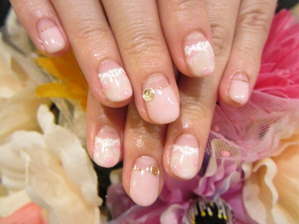 Piękny nagi manicure: zdjęcia, wiadomości, pomysły nagiego manicure