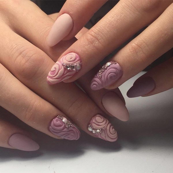 Piękny nagi manicure: zdjęcia, wiadomości, pomysły nagiego manicure