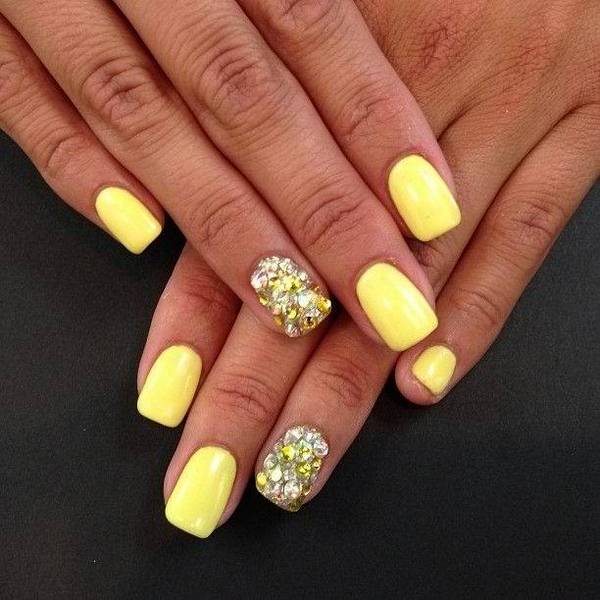 Manicure kuning asli 2024-2025 dalam gaya yang berbeza: perkara baru, idea, trend