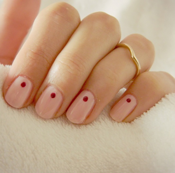 Manicure bergaya dalam gaya minimalism: idea terbaik untuk minicism manicure, trend, foto