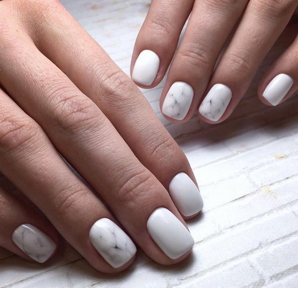 Manicure bergaya dalam gaya minimalism: idea terbaik untuk minicism manicure, trend, foto