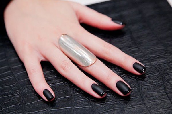 Manicure bergaya dalam gaya minimalism: idea terbaik untuk minicism manicure, trend, foto