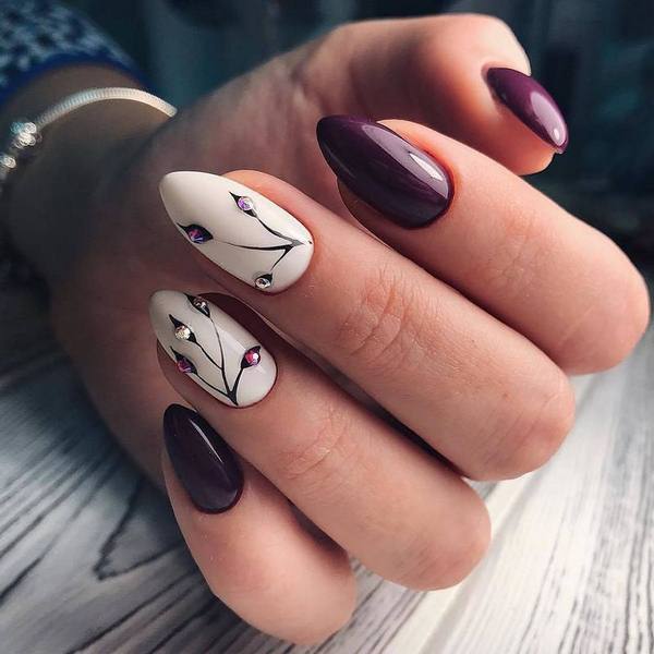 Manicure bergaya dalam gaya minimalism: idea terbaik untuk minicism manicure, trend, foto