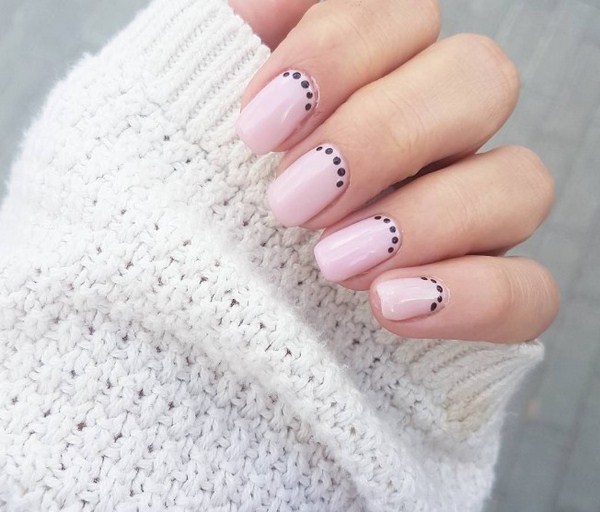 Manicure bergaya dalam gaya minimalism: idea terbaik untuk minicism manicure, trend, foto