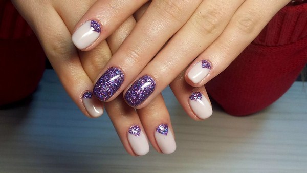 Manicure ungu yang lazat 2024-2025: idea, produk baru, trend - foto