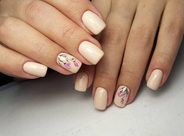 Wspaniały manicure kwiatowy 2024-2025: zdjęcia, pomysły manicure z kwiatami