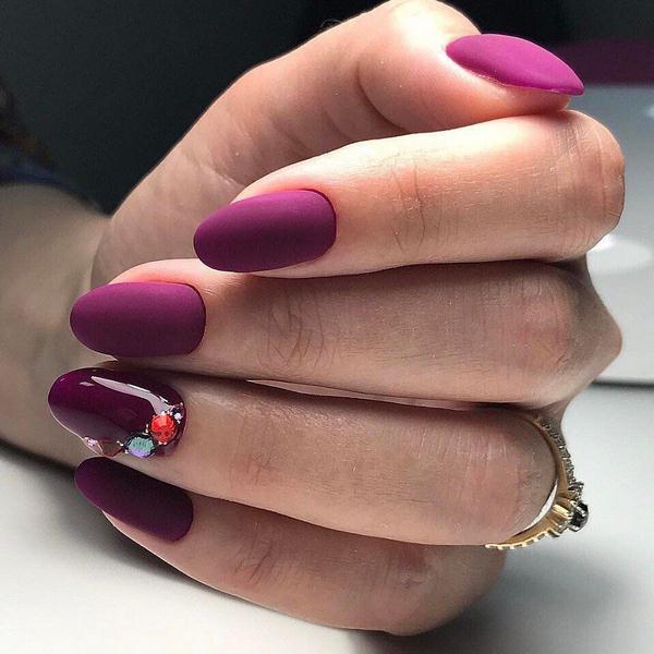 Manicure ungu yang lazat 2024-2025: idea, produk baru, trend - foto