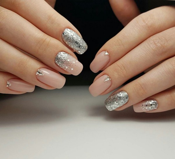 Manicure paling bergaya dengan rhinestones: idea hebat dan gambar berwarna musim 2024-2025