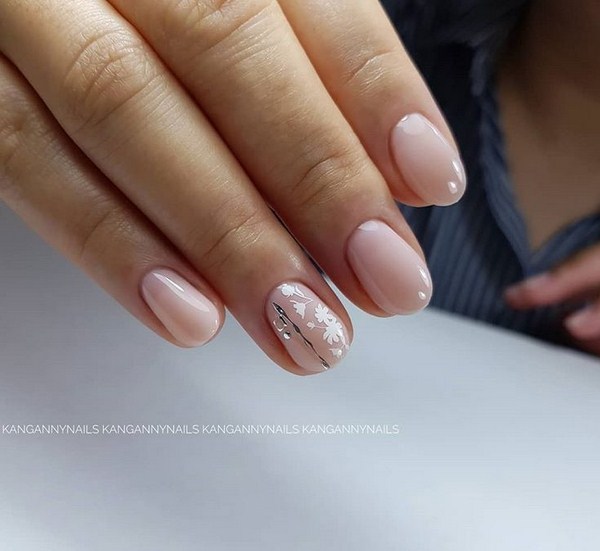 Manicure paling bergaya dengan rhinestones: idea hebat dan gambar berwarna musim 2024-2025