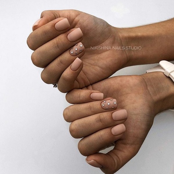 Manicure paling bergaya dengan rhinestones: idea hebat dan gambar berwarna musim 2024-2025