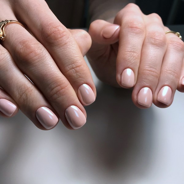 Idea bergaya untuk reka bentuk manicure dengan gosok 2024-2025 - item dan trend baru