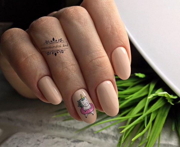 50 odcieni beżu ... - nowe trendy manicure beżowego 2024-2025 na każdy gust