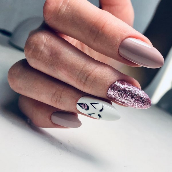 50 odcieni beżu ... - nowe trendy manicure beżowego 2024-2025 na każdy gust