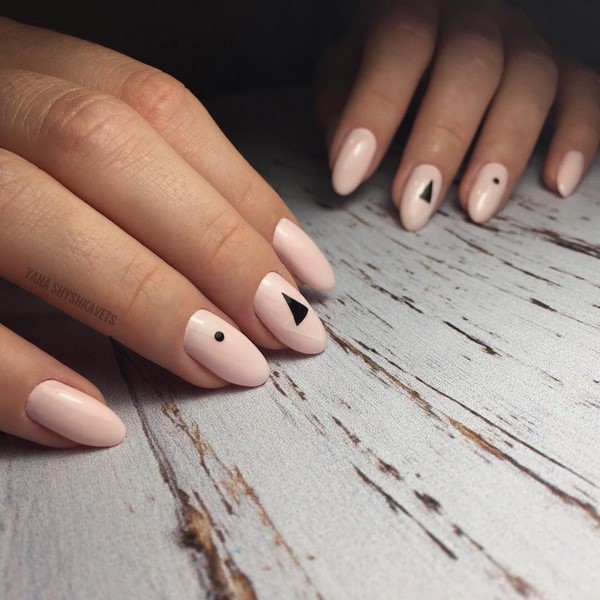 50 odcieni beżu ... - nowe trendy manicure beżowego 2024-2025 na każdy gust