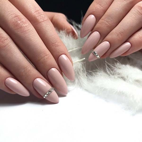 50 odcieni beżu ... - nowe trendy manicure beżowego 2024-2025 na każdy gust