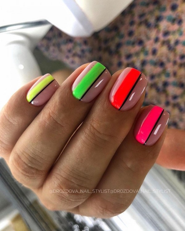 Manicure cantik untuk kuku pendek 2024-2025: idea-idea gambar manicure untuk kuku pendek