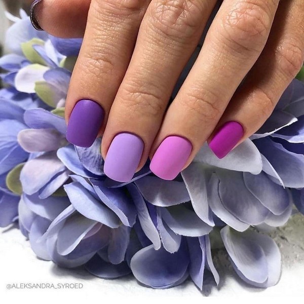 Manicure cantik untuk kuku pendek 2024-2025: idea-idea gambar manicure untuk kuku pendek