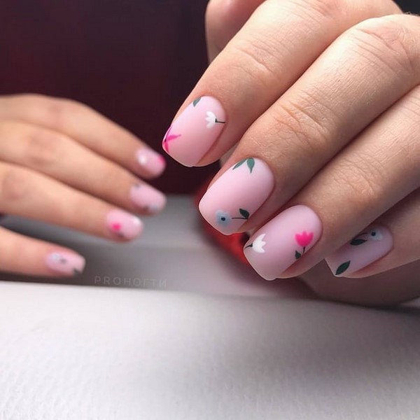 Manicure cantik untuk kuku pendek 2024-2025: idea-idea gambar manicure untuk kuku pendek