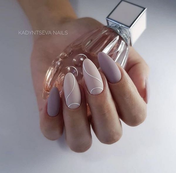 Manicure bulan menawan 2024-2025: gaya baru dan jenis reka bentuk kuku dengan lubang