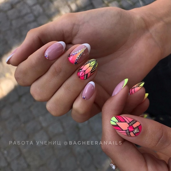 Idea baru untuk geometri manicure 2024-2025 - 10 produk rekaan kuku baru