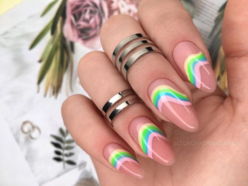 Imej manicure baru untuk musim panas tahun 2024 - trend utama dan trend dalam foto