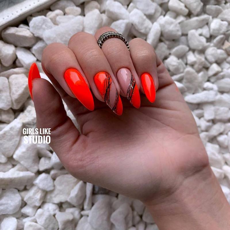 Imej manicure baru untuk musim panas tahun 2024 - trend utama dan trend dalam foto