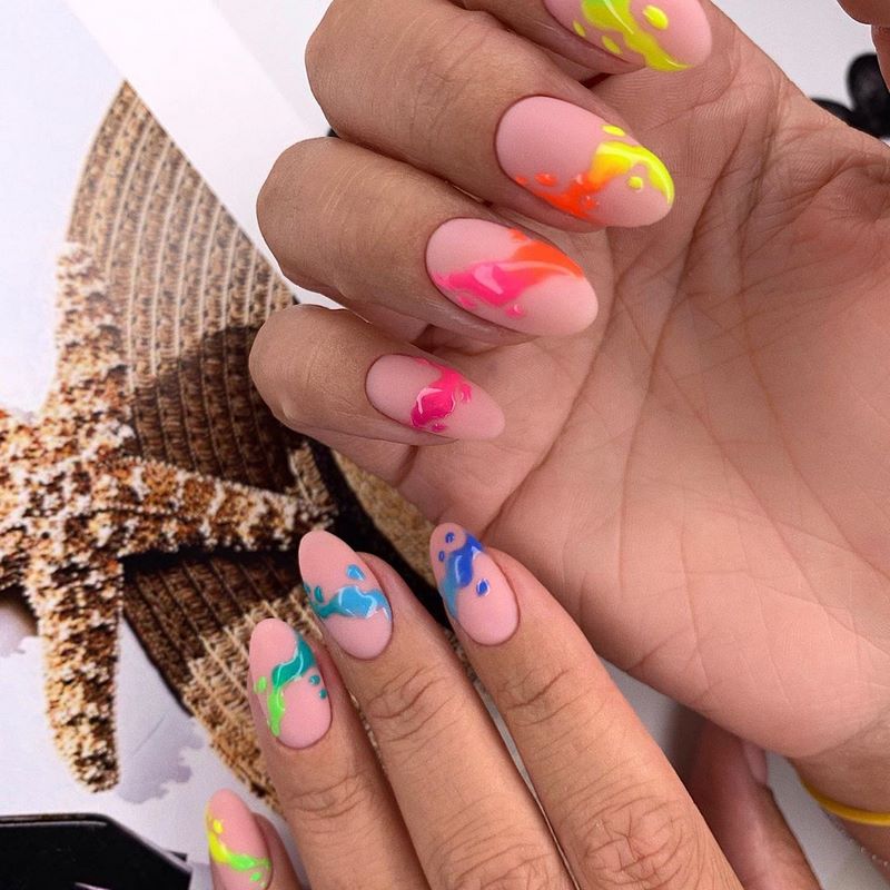 Imej manicure baru untuk musim panas tahun 2024 - trend utama dan trend dalam foto