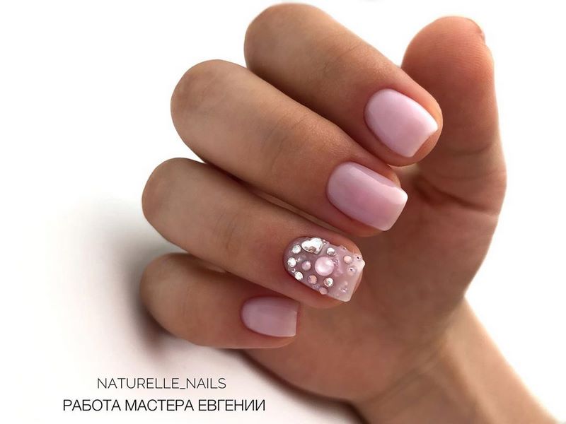 Idea manicure untuk Hari Valentine 2024: novel cantik foto yang indah