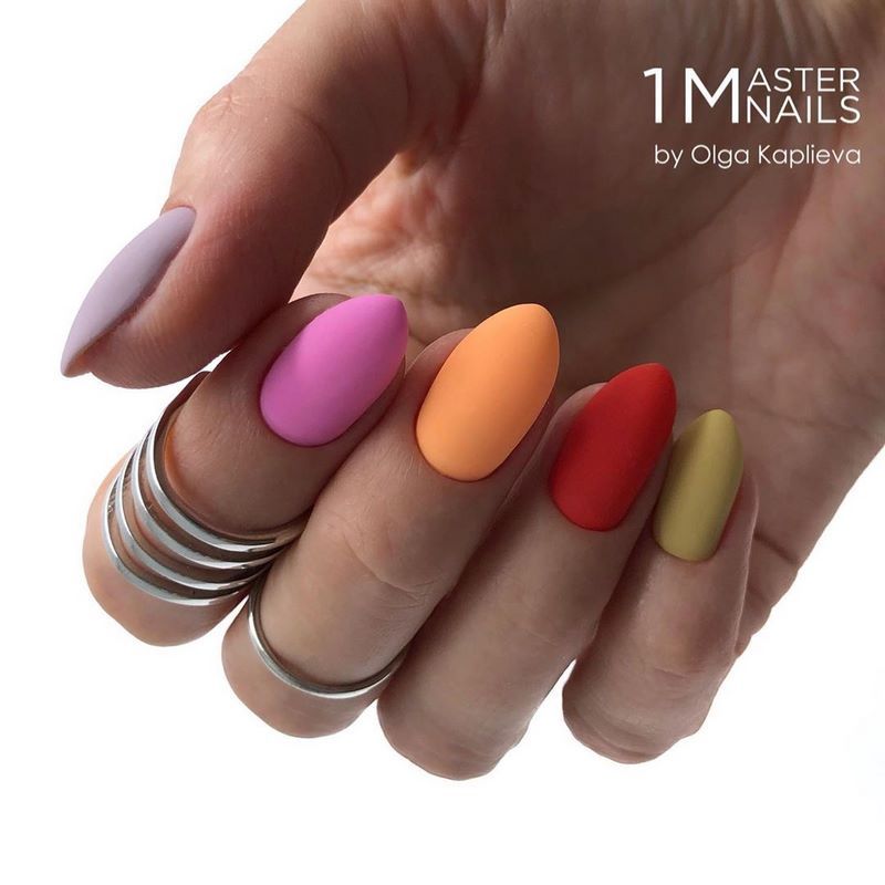 Manicure matte bergaya 2024-2025: foto, berita, idea-idea manicure matte