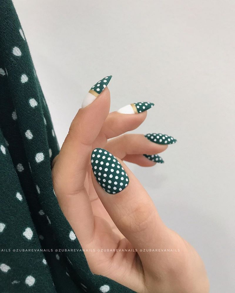 Manicure matte bergaya 2024-2025: foto, berita, idea-idea manicure matte