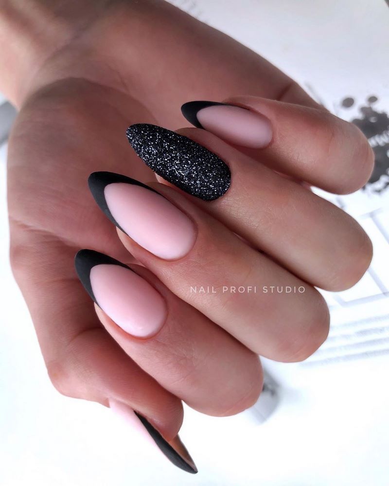 Manicure matte bergaya 2024-2025: foto, berita, idea-idea manicure matte