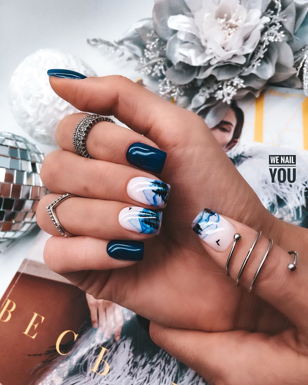 Trend manicure yang paling indah di musim 2024-2025: produk baru terbaik, idea terbaik dalam foto