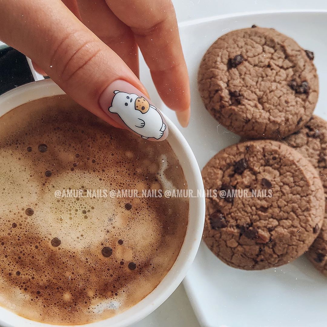 Trend manicure yang paling indah di musim 2024-2025: produk baru terbaik, idea terbaik dalam foto