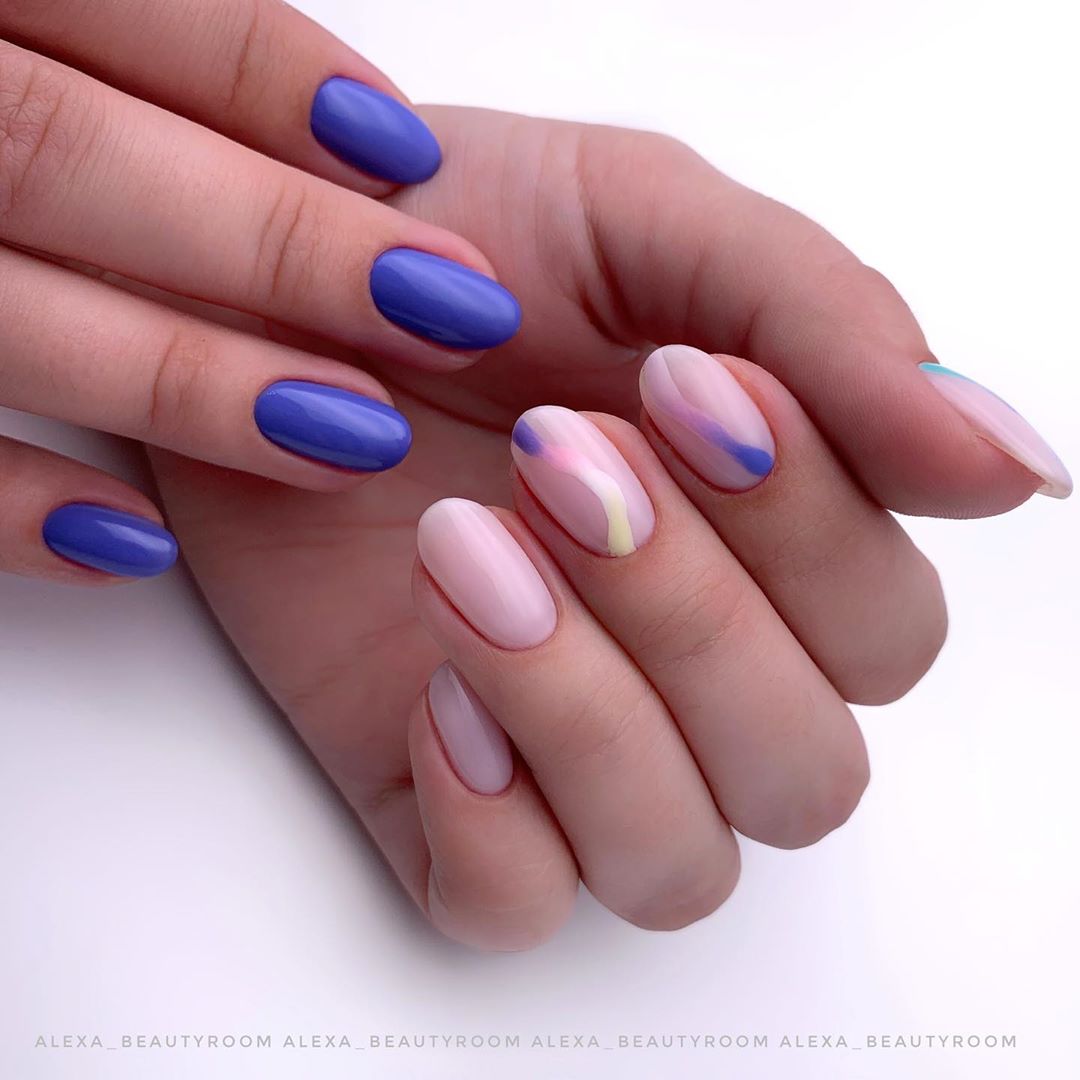 Manicure biru bergaya 2024-2025: idea, berita, trend - foto