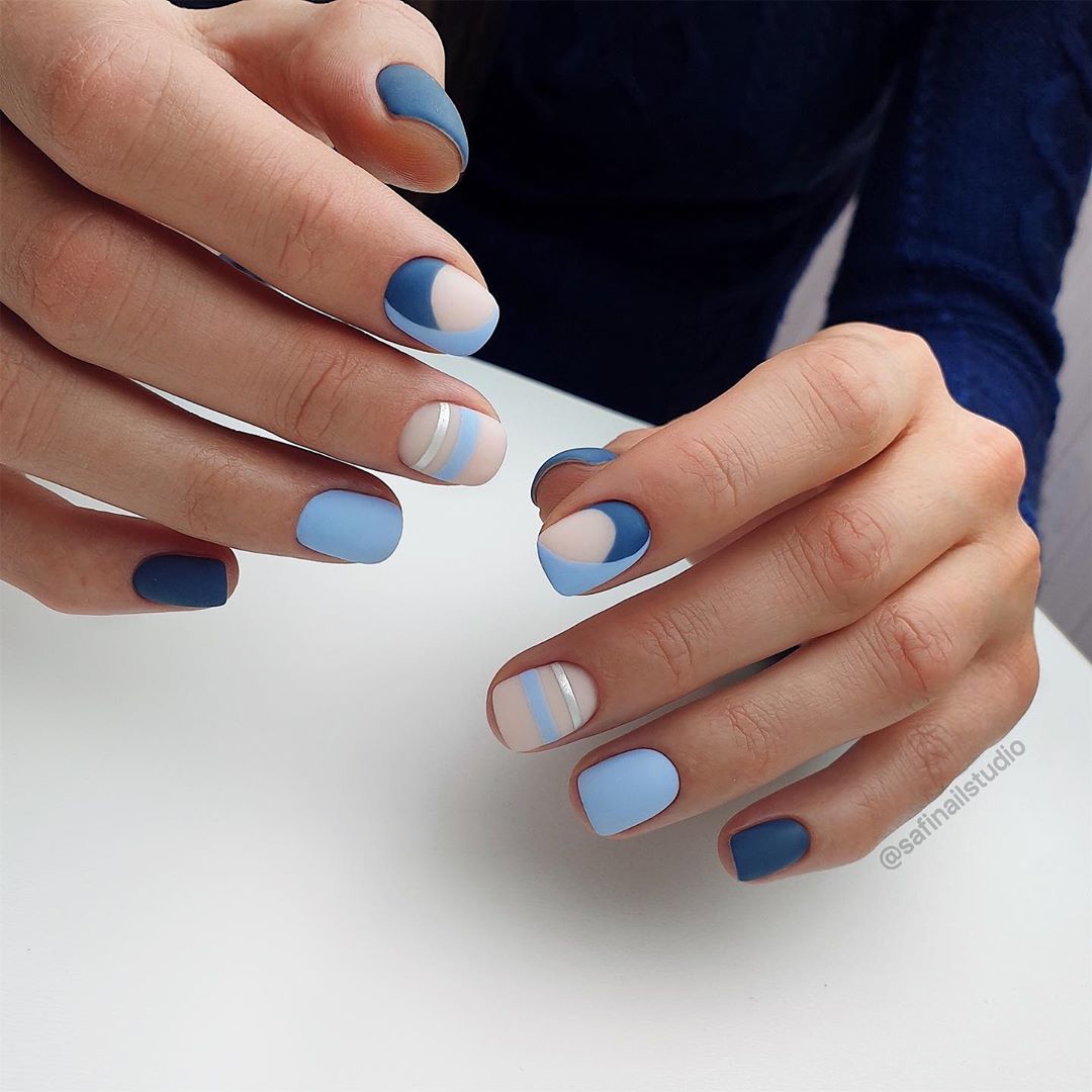 Manicure biru bergaya 2024-2025: idea, berita, trend - foto