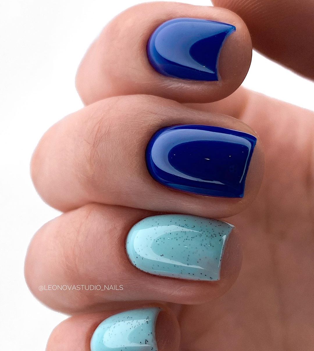 Manicure biru bergaya 2024-2025: idea, berita, trend - foto